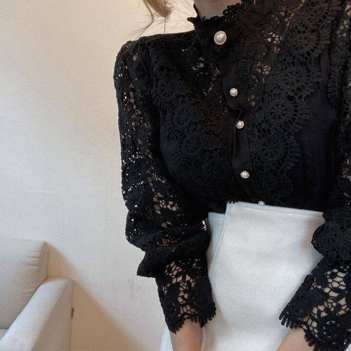 Beatrice - Klassisk Damebluse med Blonde Detaljer Sort