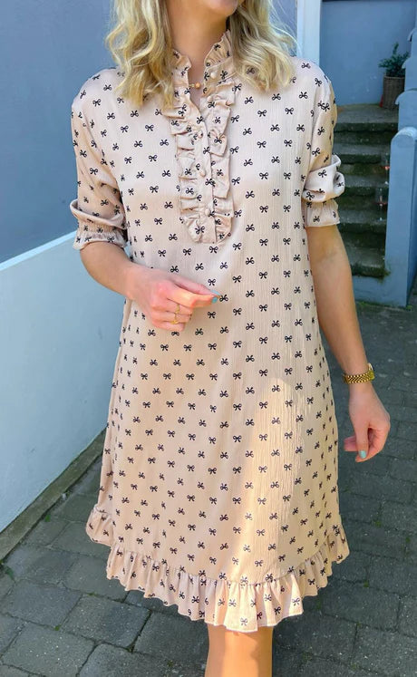 Freja - Say INA Copenhagen Kjole Philine Pink Red Flowers Kamelbue