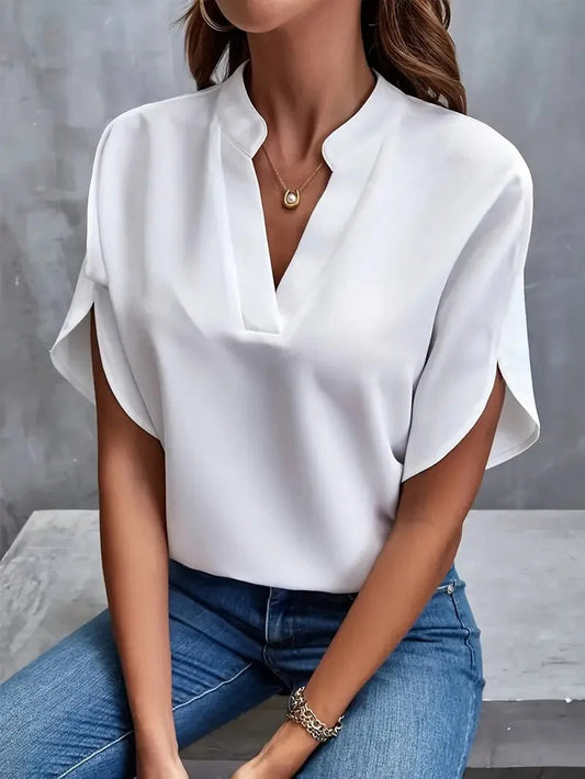 Celina - Stilfuld Bluse med V-hals i Løstsiddende Design Hvid