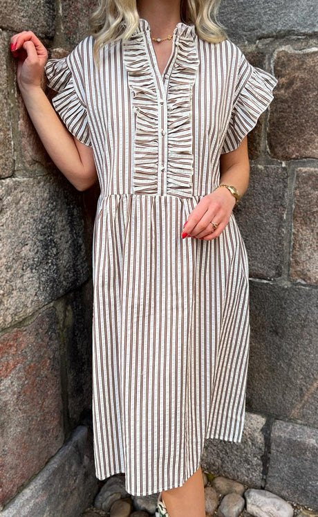 Frederikke - INA Copenhagen Kjole Amelia Hvid Brun Stribet Hvid brun stribet